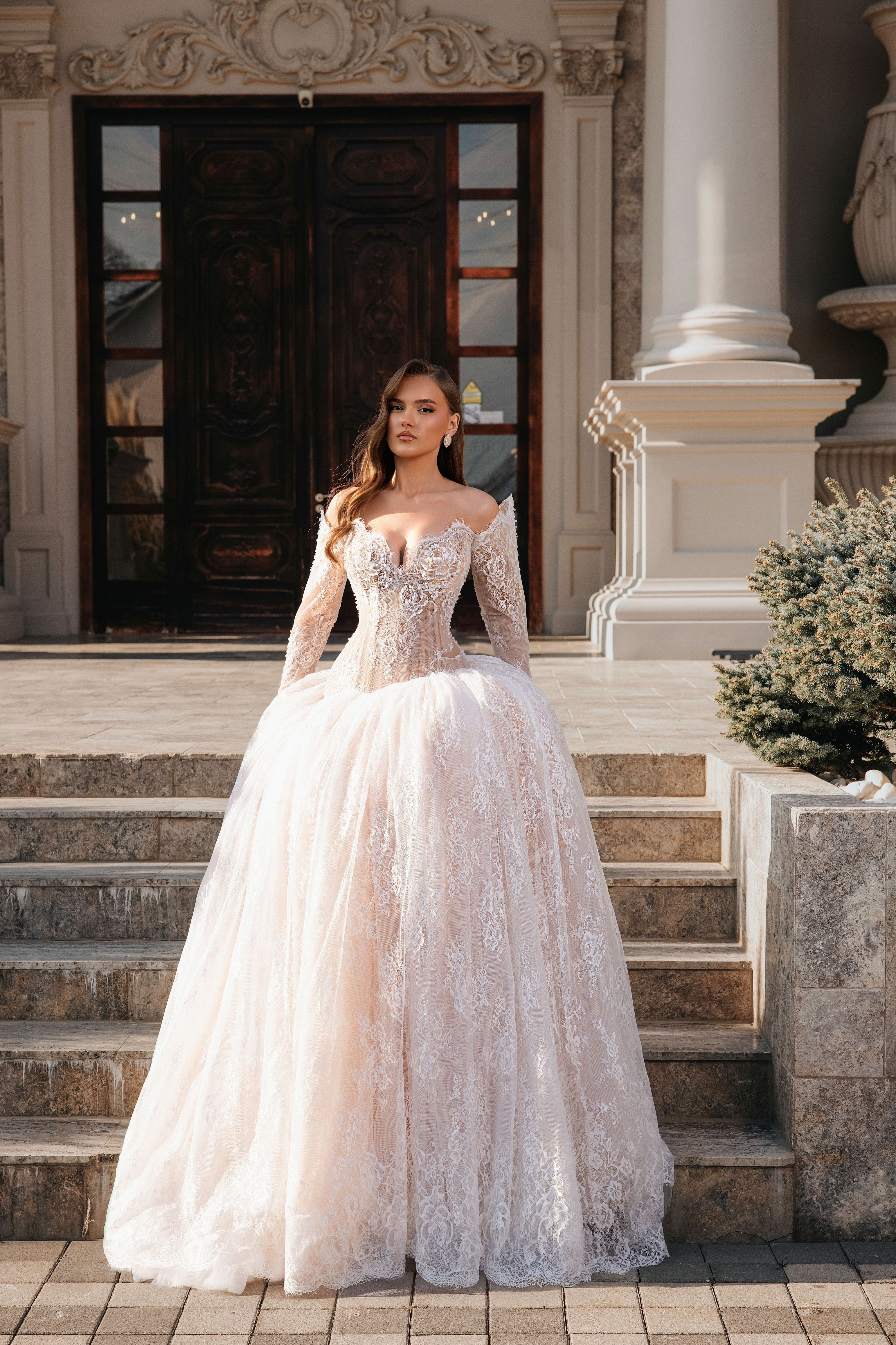 Look 002 · Pre-Order